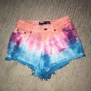 Adorable tie dye unique jean shorts